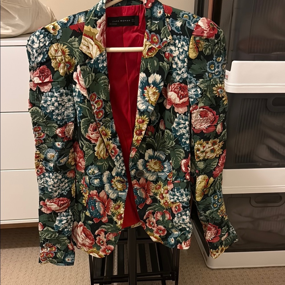 Zara Women's Vibrant Floral Blazer - Multicolor